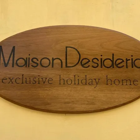 Maison Desiderio Lägenhet *